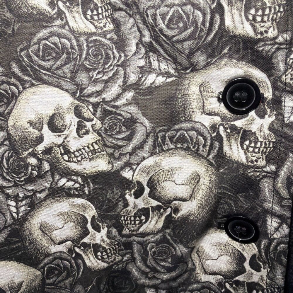 Women’s Black Gothic Skull Roses Shawl Collar Vest Size 1X - Picture 7 of 16